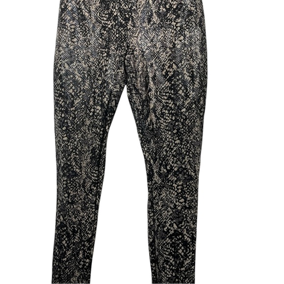 SPANX Faux Leather Snake Print Leggings - Size Large - Picture 4 of 4